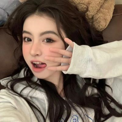 纯欲女生微信头像(精选22张)