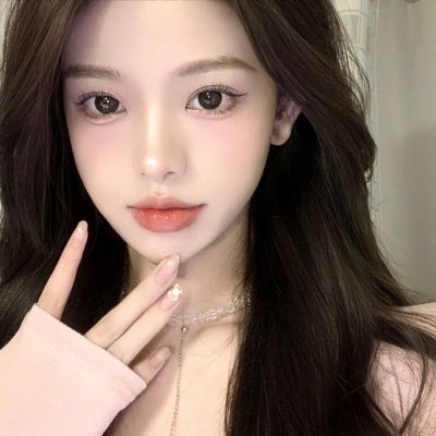 纯欲女生微信头像(精选22张)