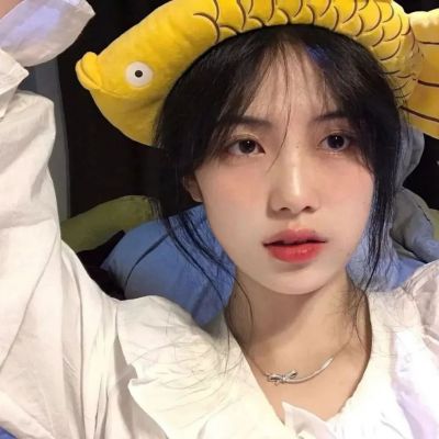 小众很好看的又很气质的女头(优选18张)