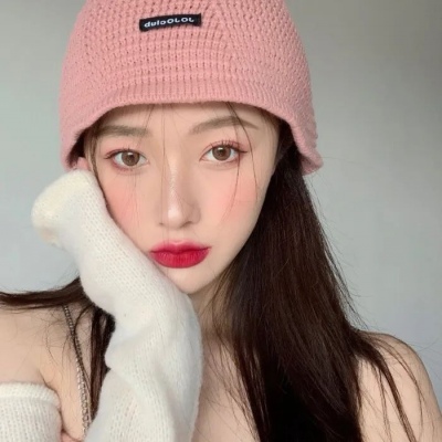 小众很好看的又很气质的女头(优选18张)