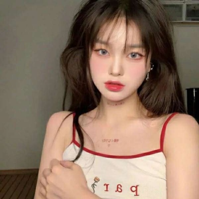 小众很好看的又很气质的女头(优选18张)