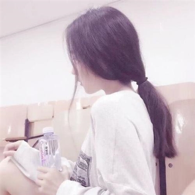 孤傲冷艳淡漠女生头像(共16张)